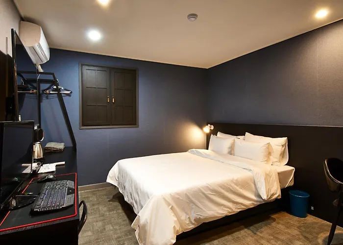 Sinchon Anytime Motel Seoul