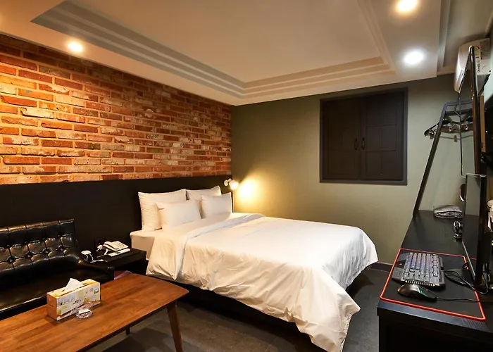 Motel Sinchon Anytime