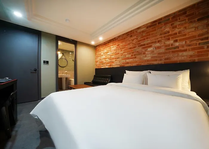 Sinchon Anytime Motel Seoul