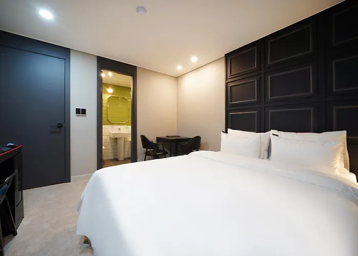 Motel Sinchon Anytime